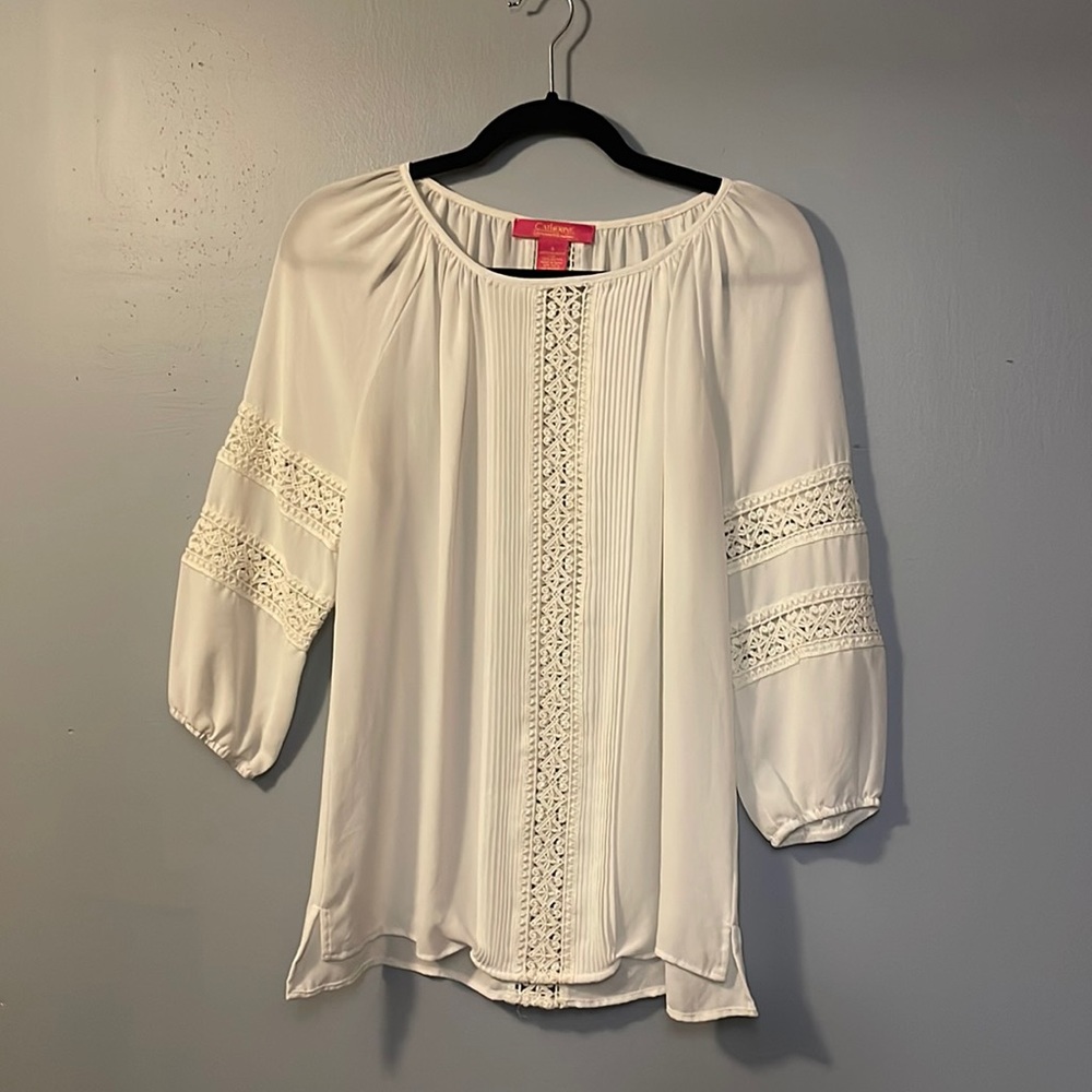 White crocheted, detailed, chiffon shirt, size small✨